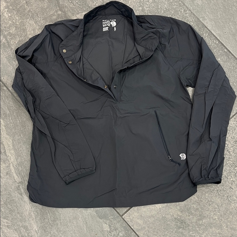 Mountain Hardwear Black Half-Zip Pullover Shell